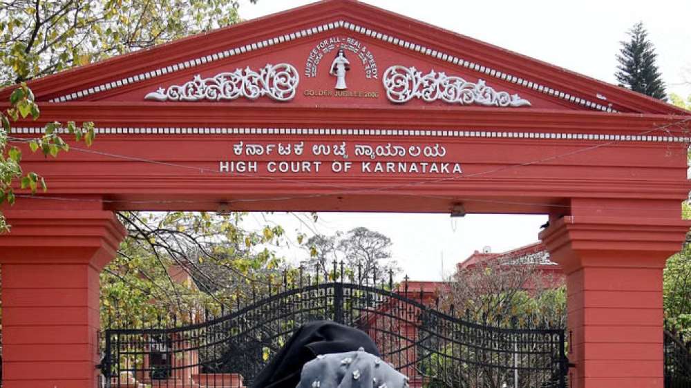 हाईकोर्ट ने खारिज कीं बानू मुश्ताक को मैसूर दशहरा उद्घाटन से रोकने वाली याचिकाएं; विपक्ष को झटका || Kashi Ke Awaz