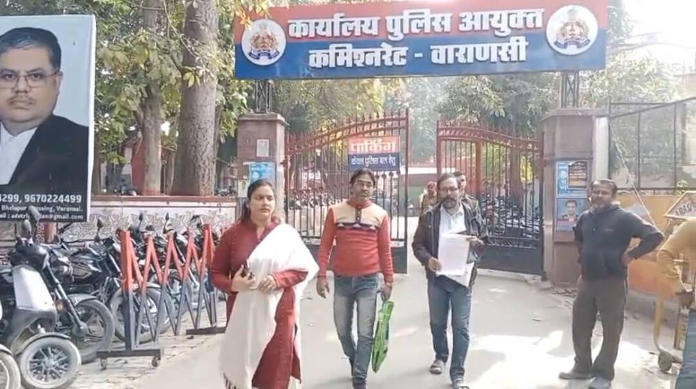 Kashi Ki Aawaz | आदमपुर पुलिस से पीड़ित पहुंचा सीपी के दरबार लगाई न्याय की गुहार