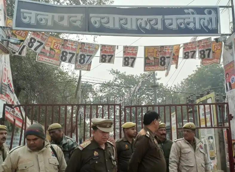 दहेज उत्पीड़न मामले में पति को 3 साल की सजा, कार की मांग पर पत्नी से करता था प्रताड़ना || KashiKiAawaz