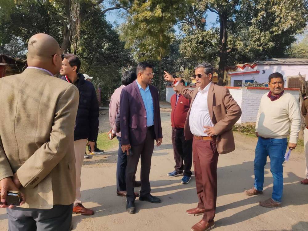 जंक्शन का डीआरएम ने किया औचक निरीक्षण, खेल मैदान व रनिंग रूम की सुविधाओं का लिया जायजा || KashiKiAawaz