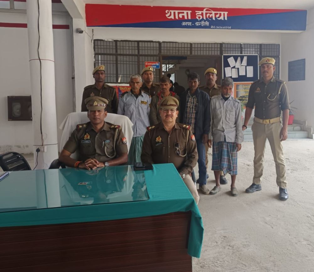 Kashi Ki Aawaz | इलिया पुलिस की बड़ी कार्रवाई: वध हेतु बिहार ले जाए जा रहे 10 गोवंश बरामद, 4 अंतर्राज्यीय पशु तस्कर गिरफ्तार।