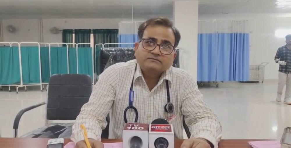 बबुरी रोड पर दर्दनाक सड़क हादसा: दो बाइकों की भिड़ंत में युवक की मौत, दो गंभीर। || KashiKiAawaz