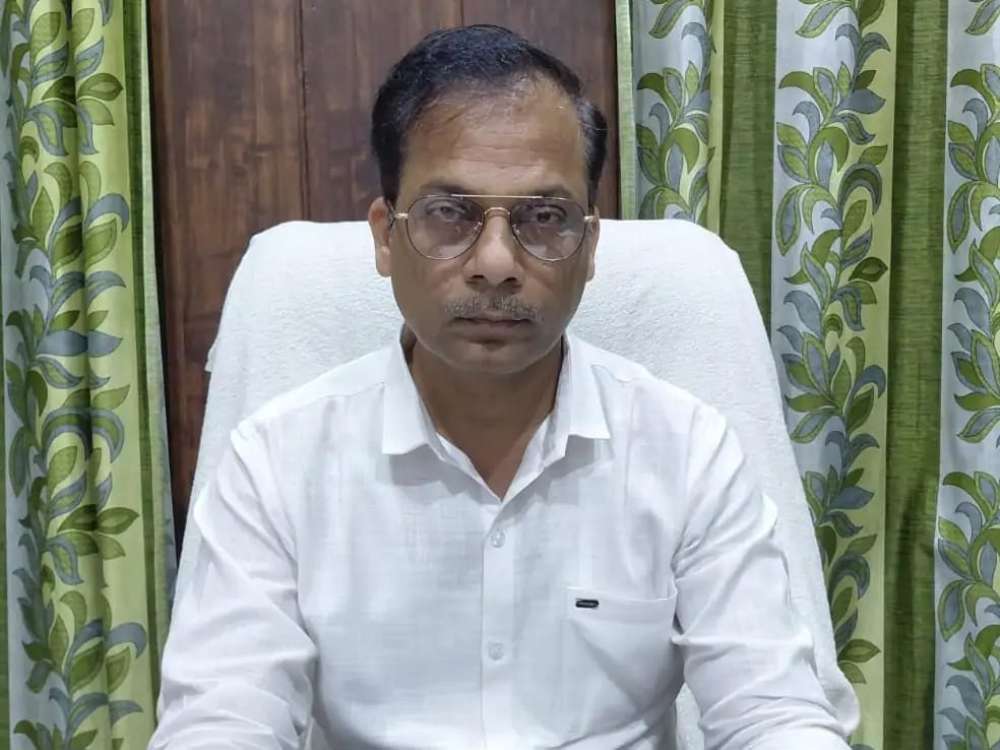 Kashi Ki Aawaz | सकलडीहा में मतदाता सूची का महाअभियान।