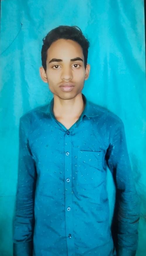 चंदौली युवक लापता,चार दिन से नहीं मिला सुराग जलीलपुर पुलिस के हाथ अब भी खाली नहीं मिला युवक। || KashiKiAawaz