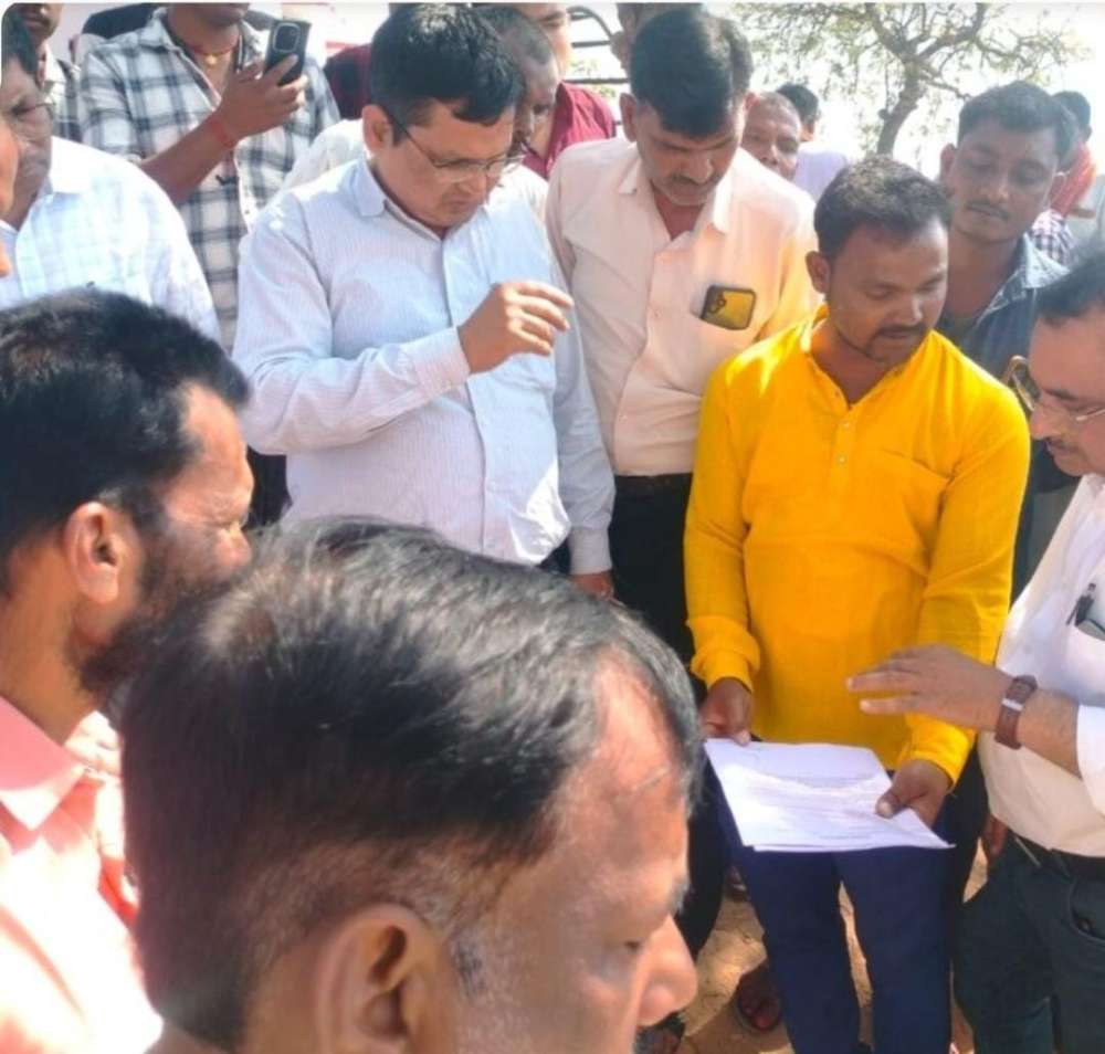 जिलाधिकारी के आदेश पर  रोरवा ग्राम पंचायत की अनियमितता की जाँच शुरु, || KashiKiAawaz