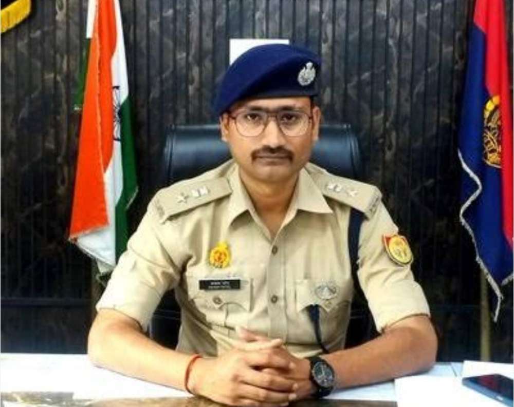 Kashi Ki Aawaz | चंदौली को मिला नया पुलिस कप्तान आकाश पटेल बने एसपी, कानून व्यवस्था सुधारना बड़ी चुनौती।